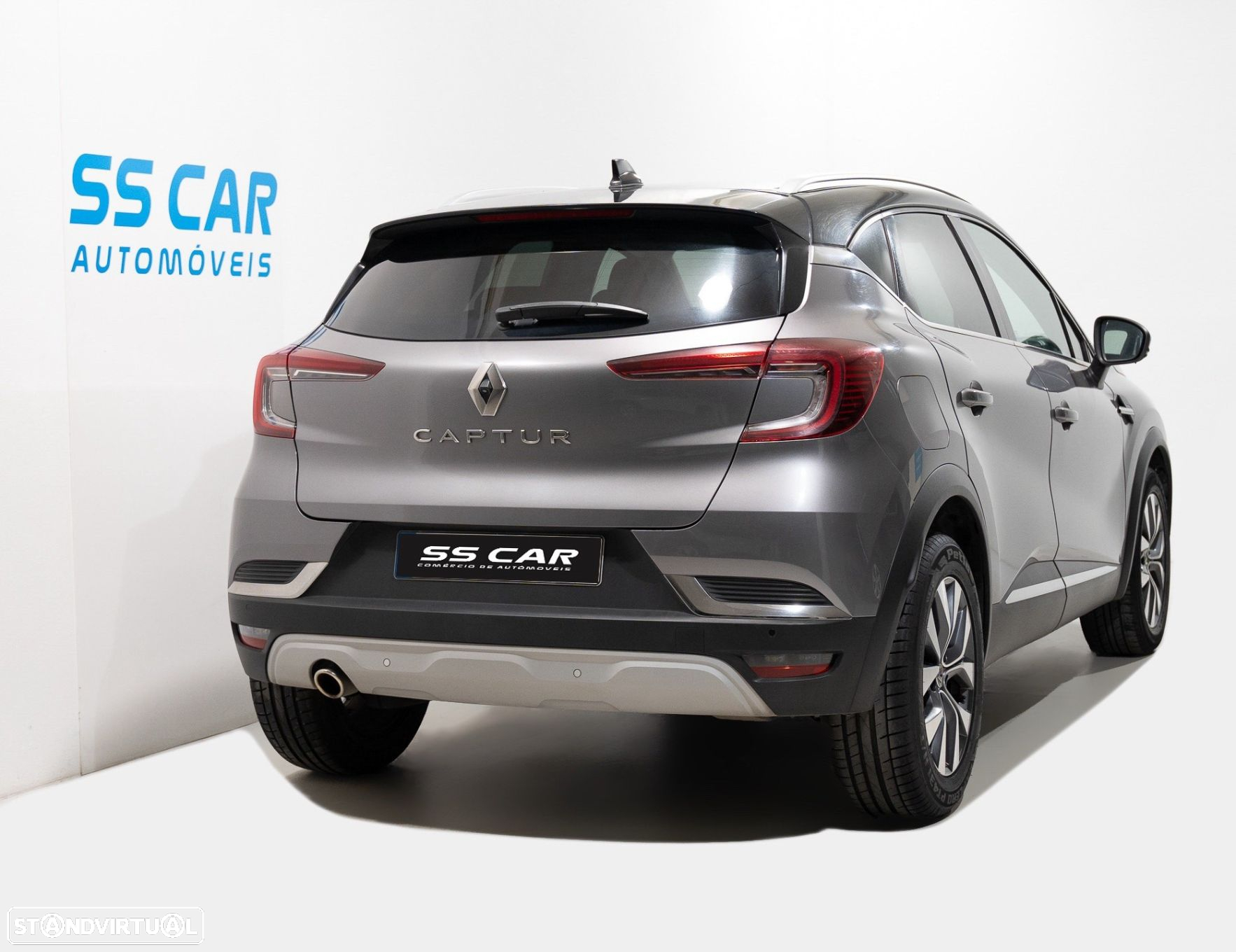 Renault Captur 1.0 TCe Exclusive - 3