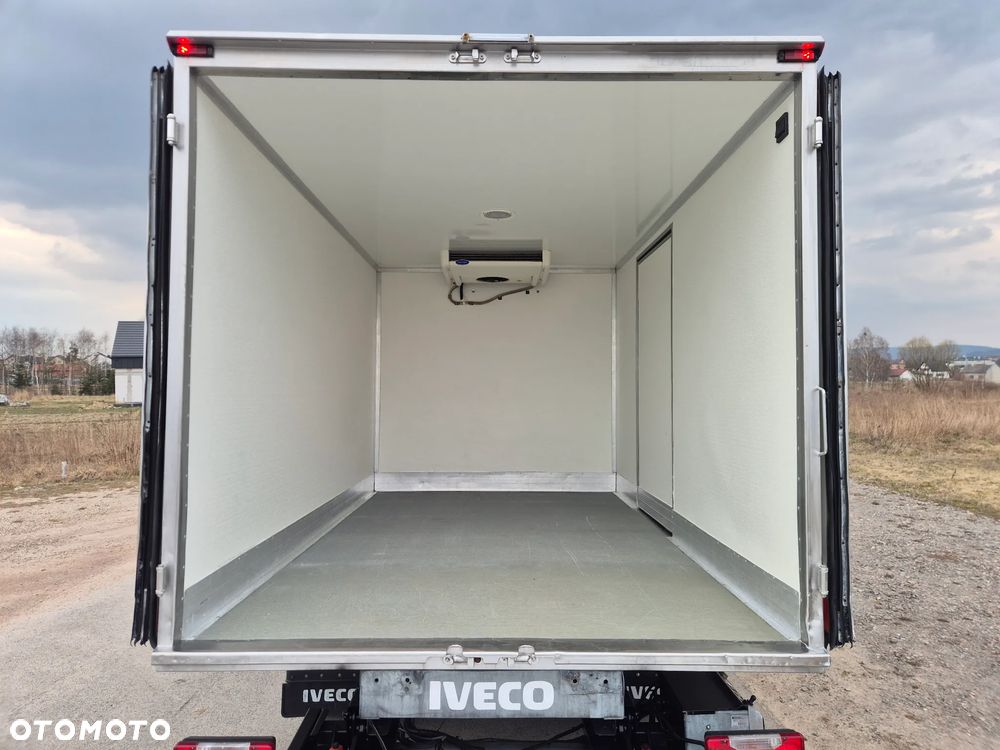 Iveco DAILY 35C15 CHŁODNIA CARRIER VIENTO 200 WINDA DHOLLANDIA BOCZNE DRZWI SALON PL 2017R - 19