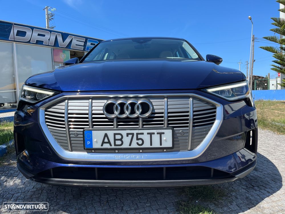Audi e-tron 55 quattro - 12