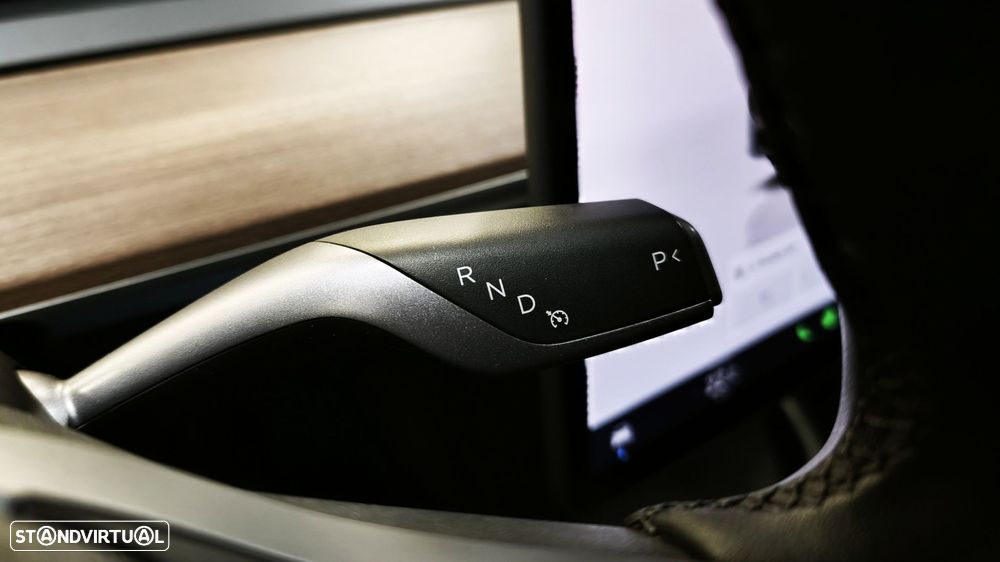 Tesla Model Y Tração Traseira - 21