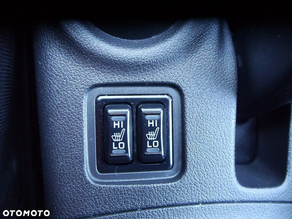 Mitsubishi Outlander - 25