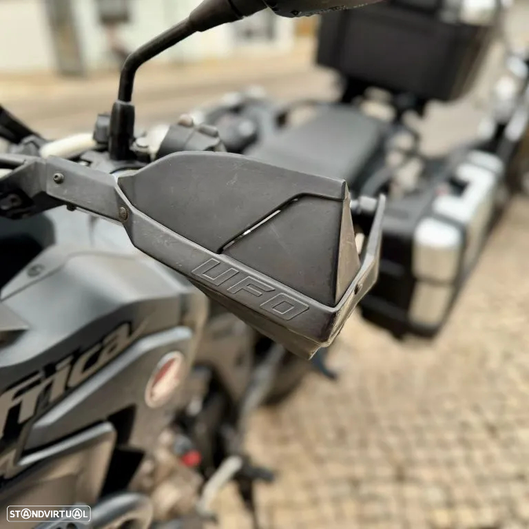 Honda Africa Twin CRF 1000 - 15