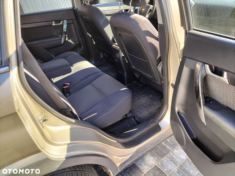Chevrolet Captiva - 11