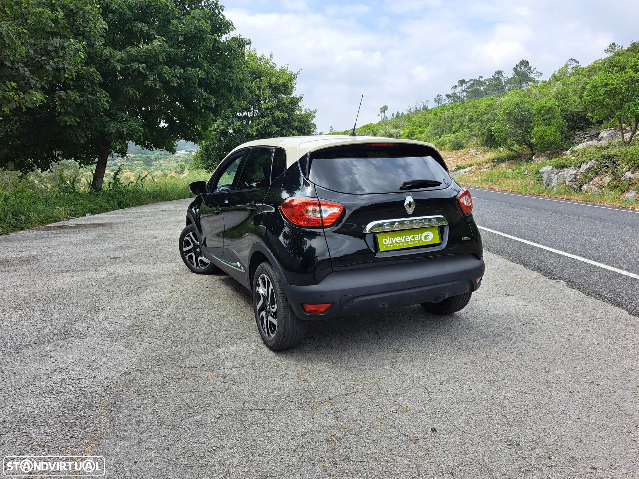Renault Captur 1.5 dCi Exclusive XMOD - 28