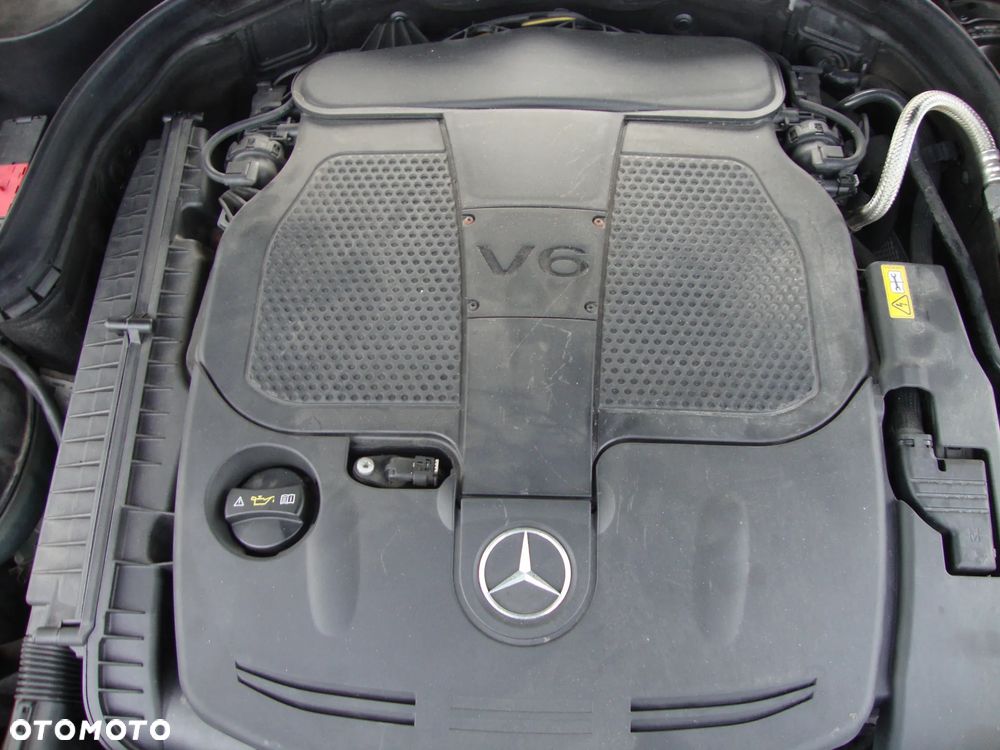 Mercedes-Benz Klasa C 350 CGI BlueEff - 12