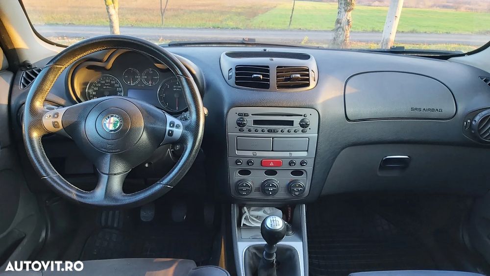 Alfa Romeo 147 1.9 Multijet Distinctive - 3