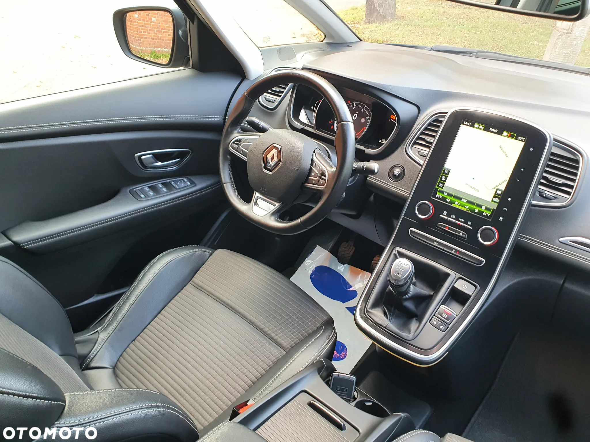 Renault Scenic ENERGY TCe 140 INTENS - 9
