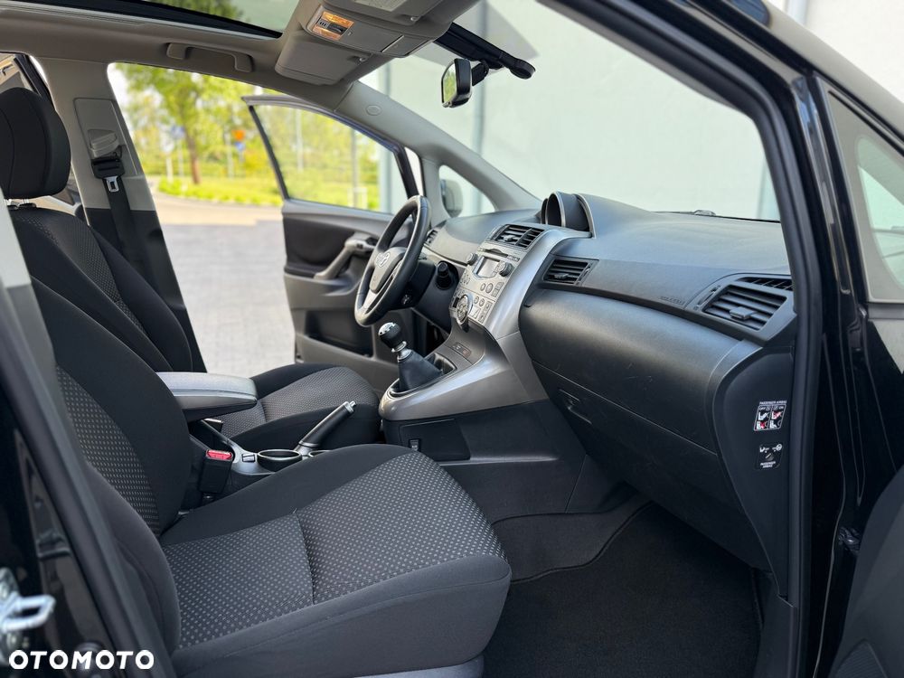 Toyota Verso 1.8 7-Sitzer Executive - 14