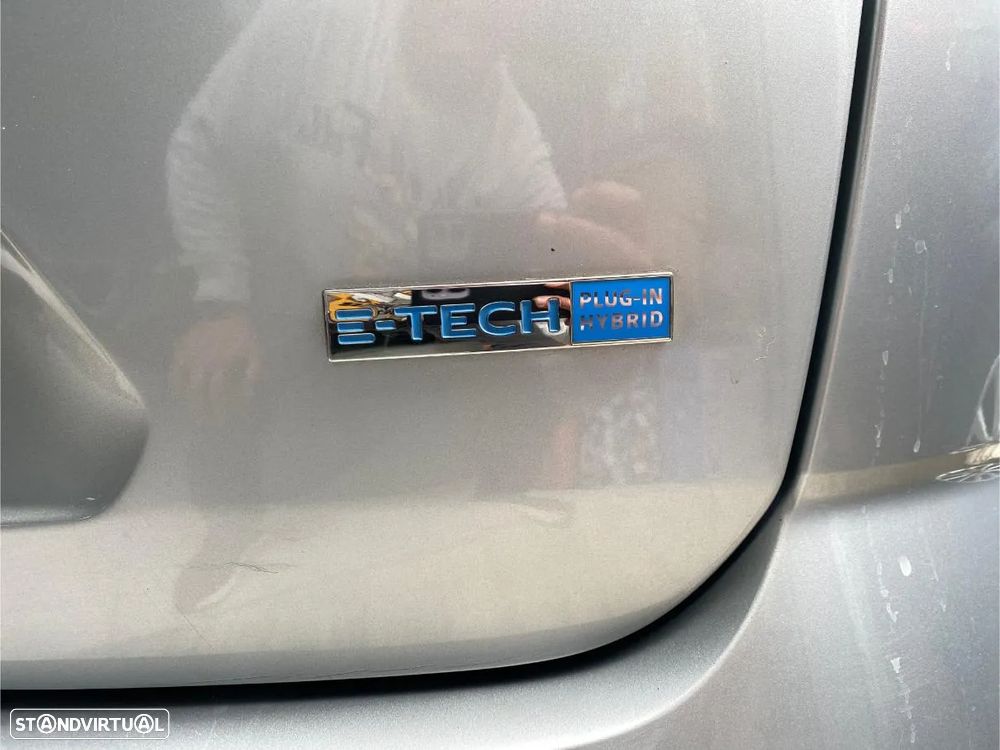 Renault Mégane Sport Tourer E-TECH Plug-in 160 INTENS - 6