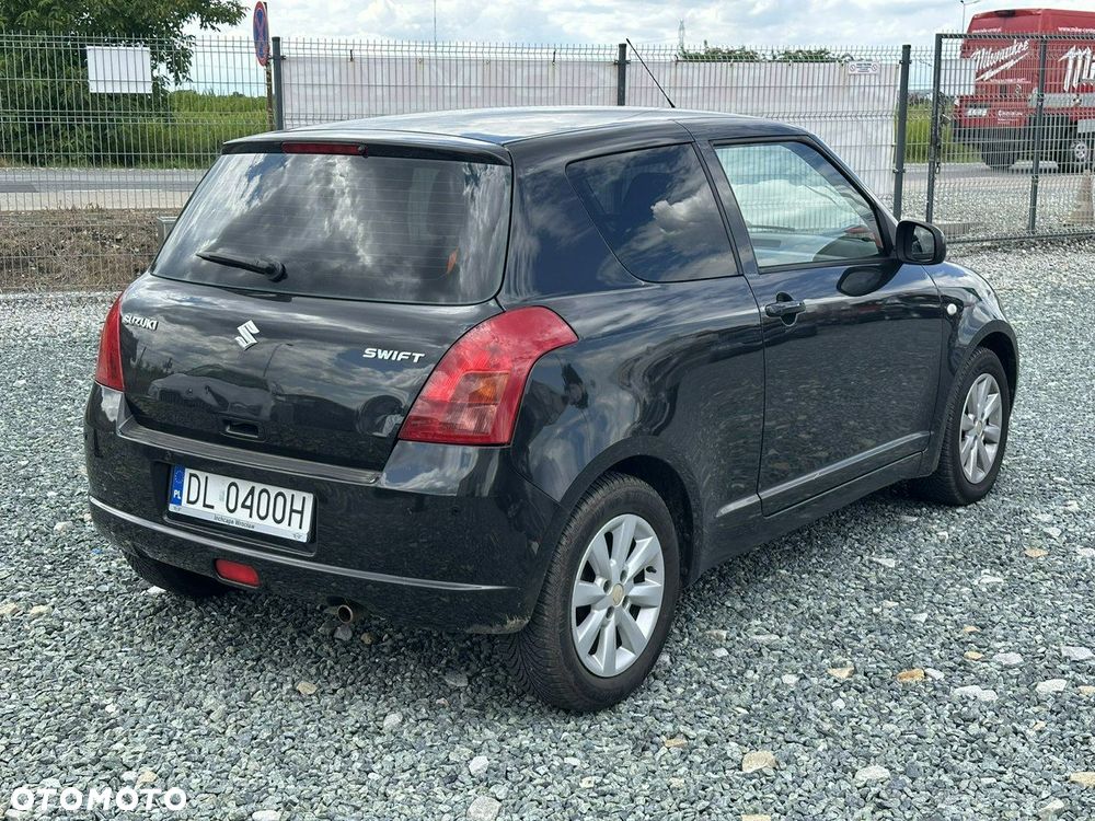 Suzuki Swift 1.3 Classic - 5