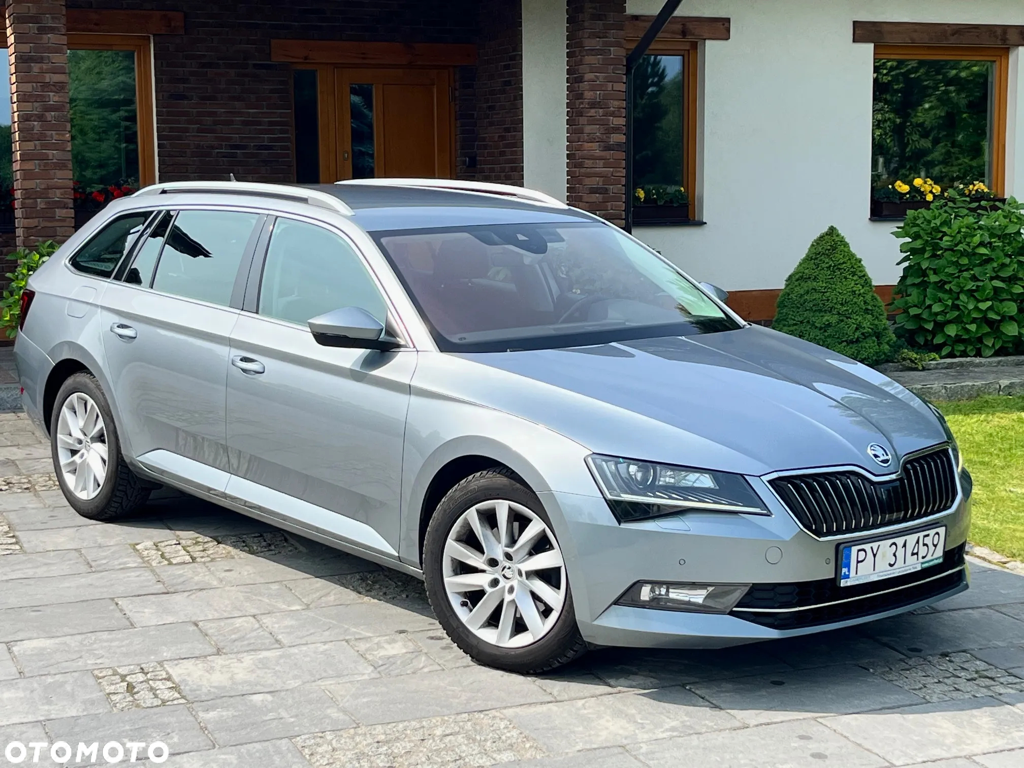 Skoda Superb 2.0 TDI Style DSG - 2