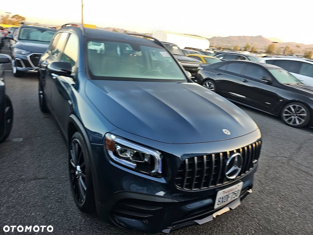 Mercedes-Benz GLB 250 4Matic 8G-DCT AMG Line
