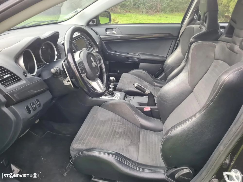 Mitsubishi Lancer Evolution IX 2.0 GSR TC-SST - 23