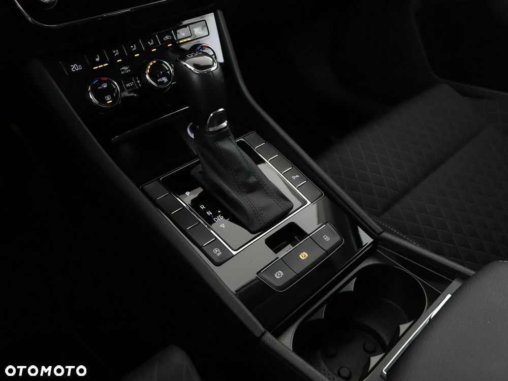 Skoda Superb 1.8 TSI DSG Style - 33