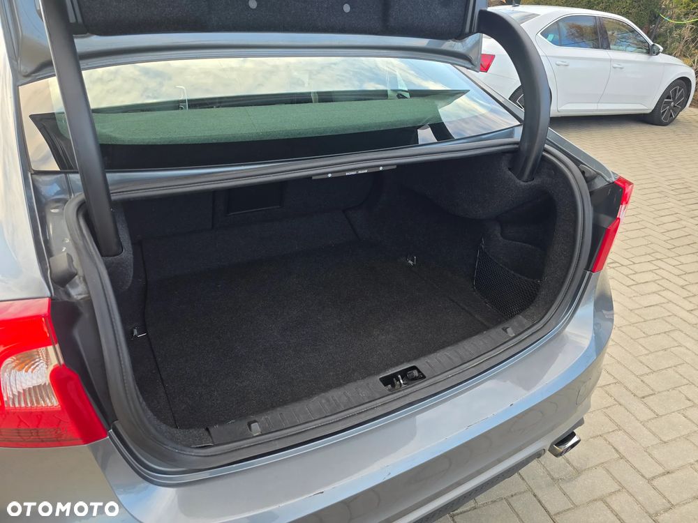 Volvo S60 - 18