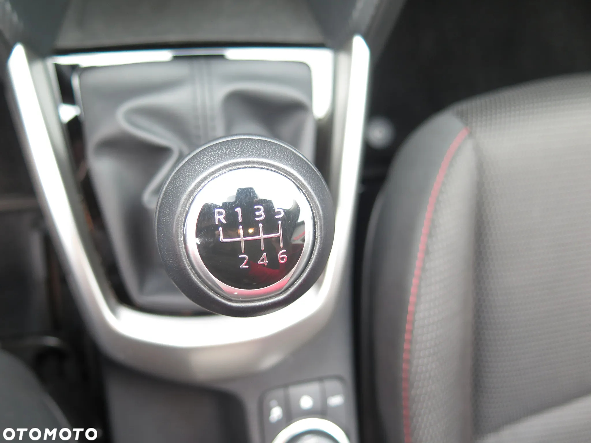 Mazda 2 SKYACTIV-G 90 Homura - 23