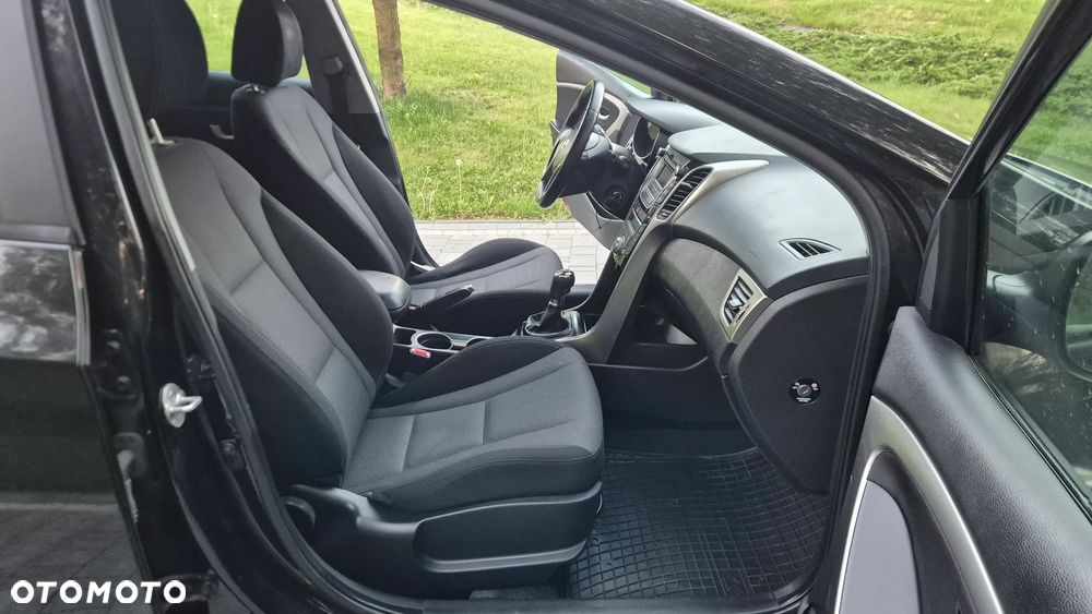 Hyundai i30 1.4 Comfort - 11