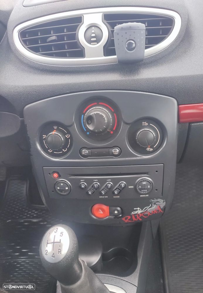 Renault Clio 1.2 16V Rip Curl II - 7