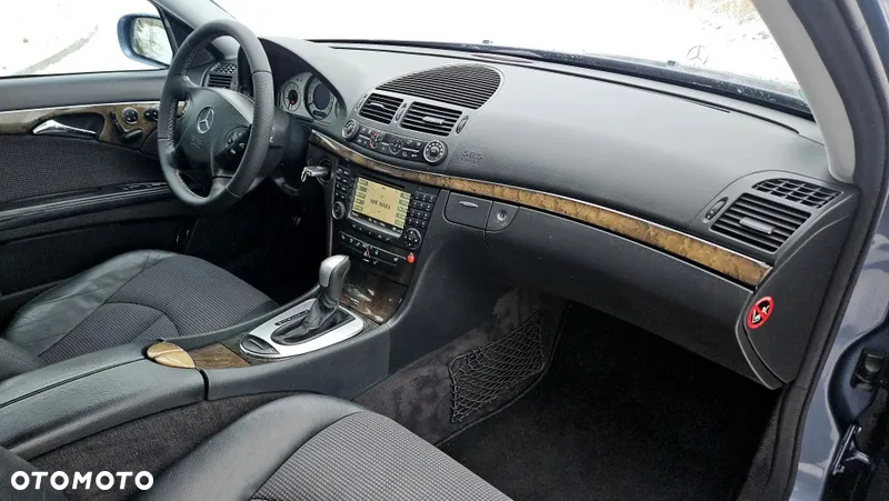 Mercedes-Benz Klasa E 320 T CDI Avantgarde - 14