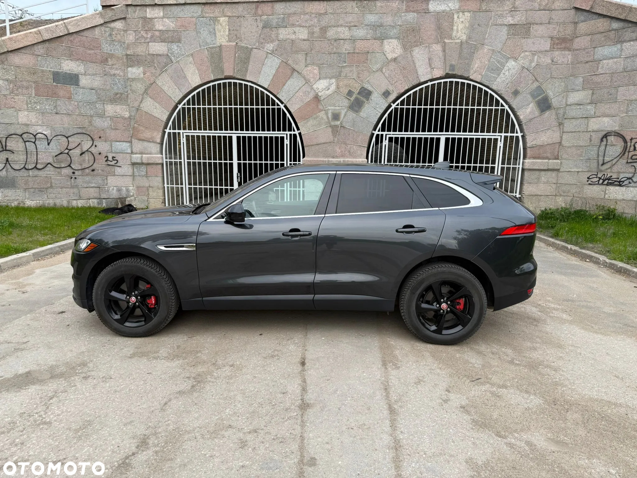 Jaguar F-Pace 30t AWD Prestige - 5