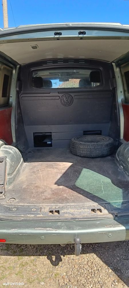 Volkswagen Caravelle - 2