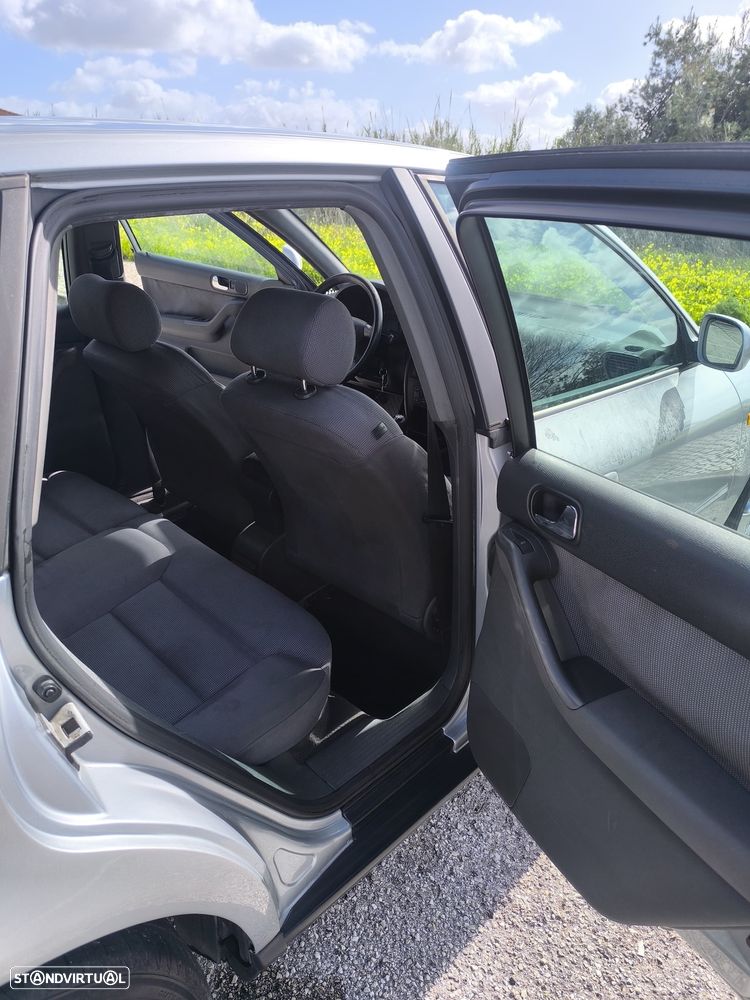 Audi A3 1.6 Ambiente - 7