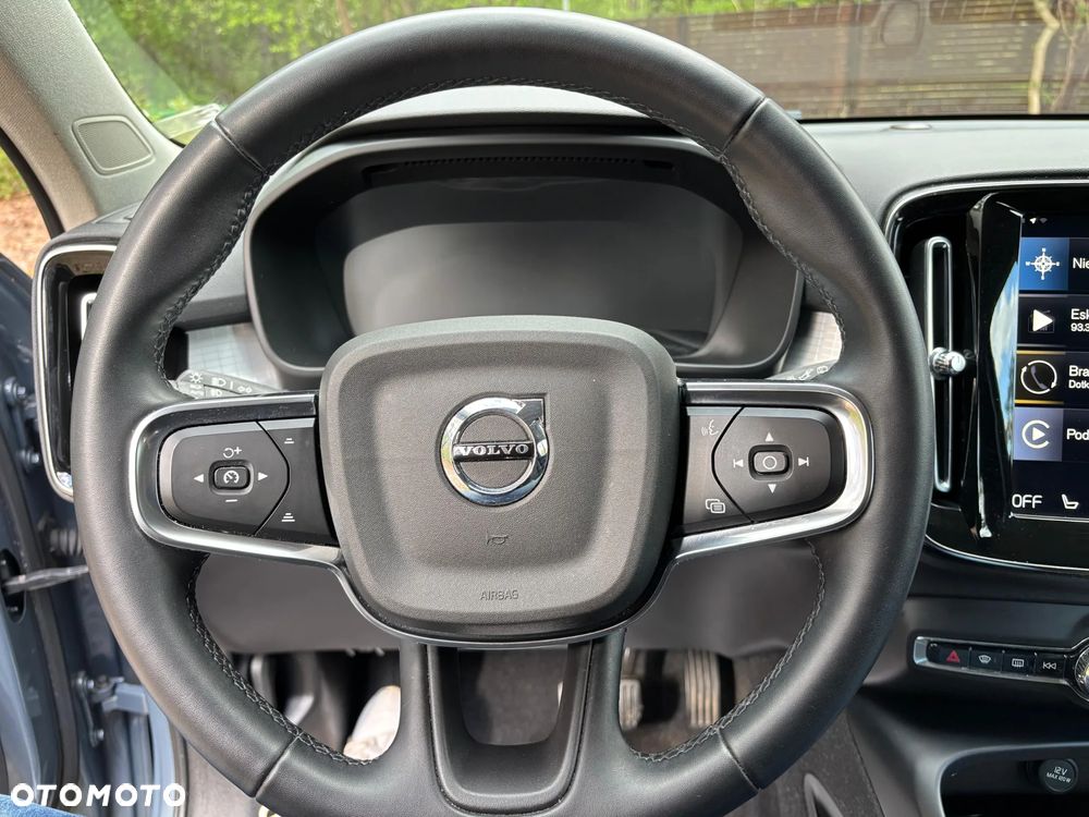 Volvo XC 40 T3 Momentum - 6