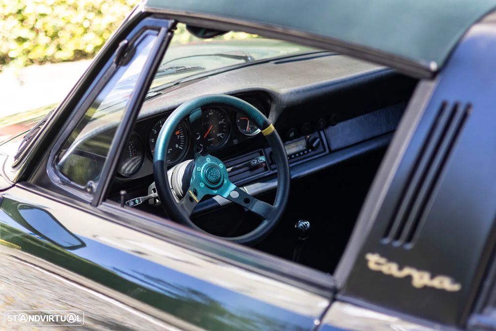 Porsche 911 (964) - 18
