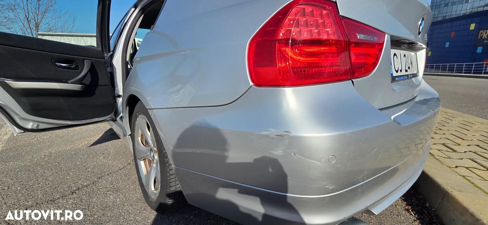 BMW Seria 3 320d DPF Efficient Dynamics Edition - 9