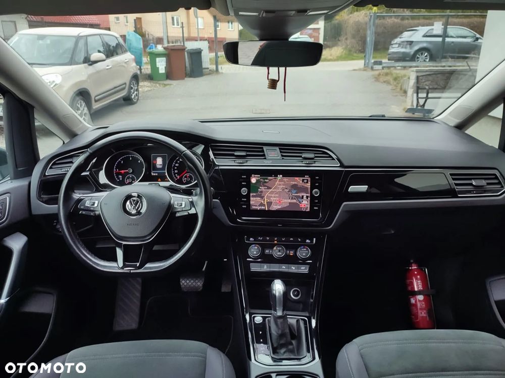 Volkswagen Touran 1.6 TDI SCR (BlueMotion Technology) DSG Comfortline - 19