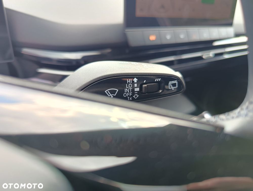 MG 4 Luxury 64 kWh - 22