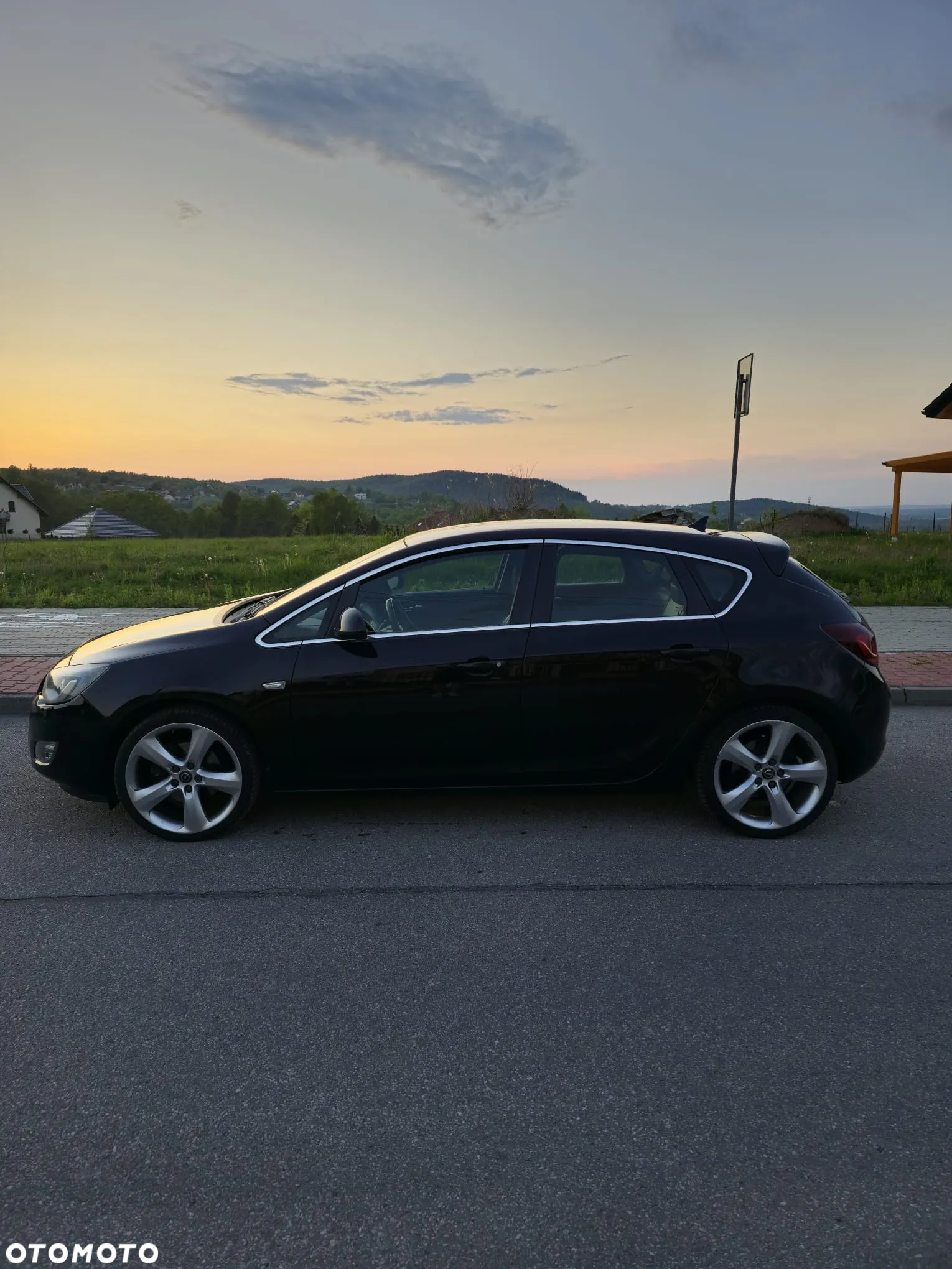 Opel Astra IV 1.6 T Cosmo - 4
