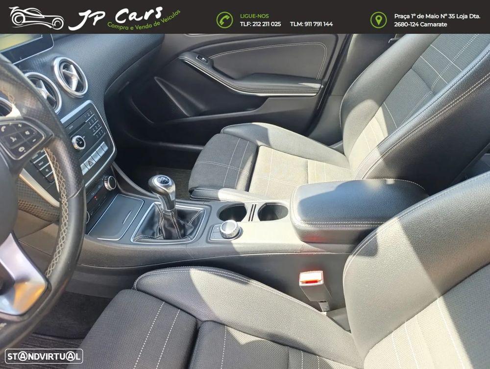 Mercedes-Benz A 180 d AMG Line - 17