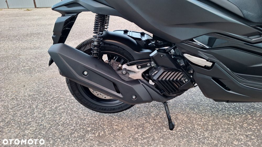 Honda NSS - 17