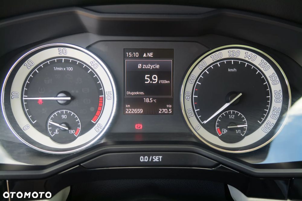 Skoda Superb 2.0 TDI L&K - 23