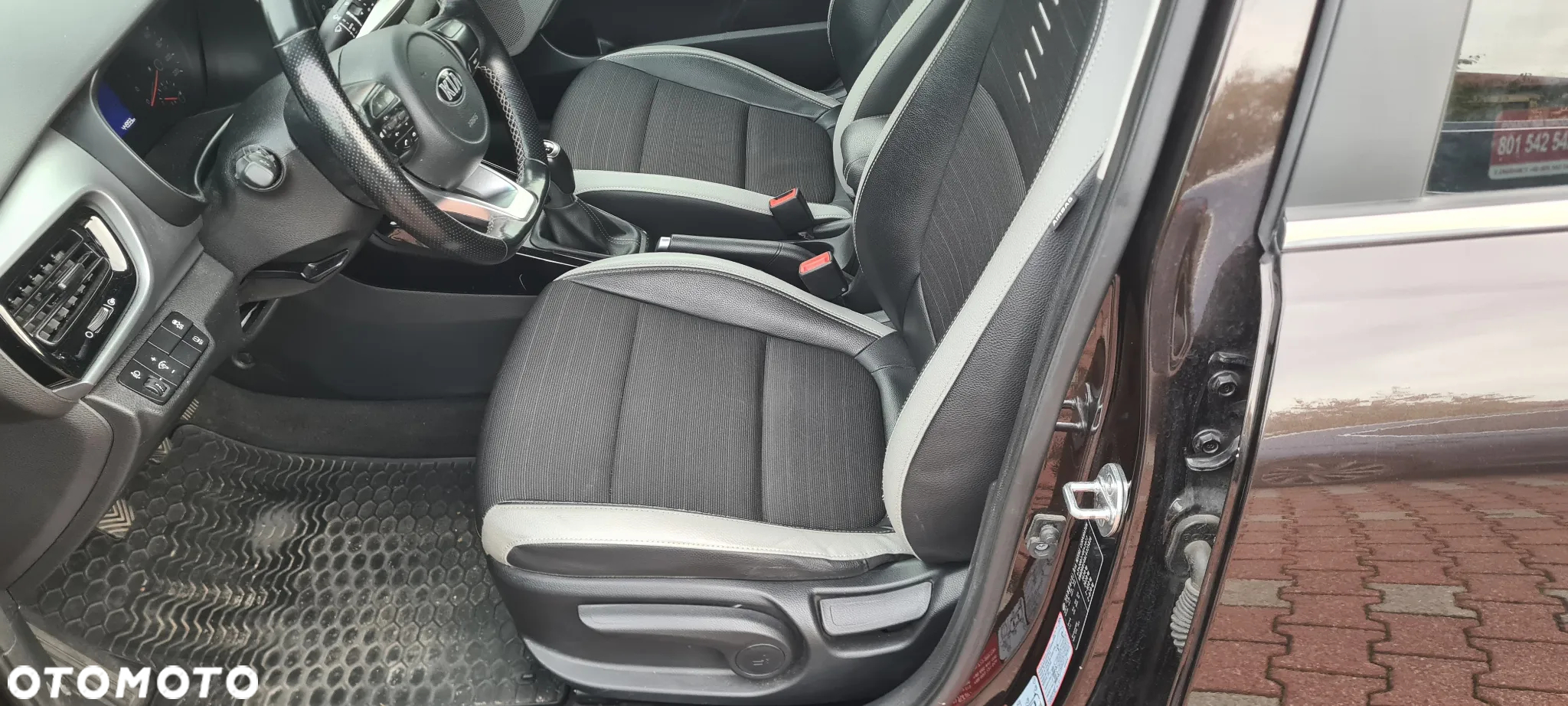 Kia Stonic 1.4 L - 10