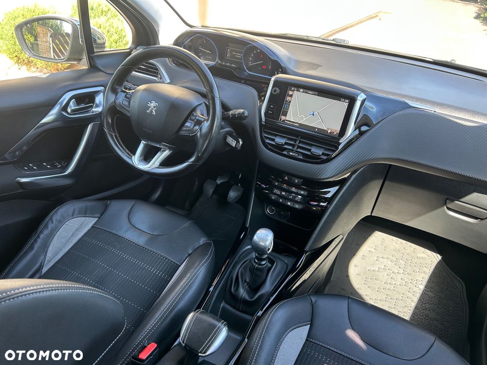 Peugeot 2008 BlueHDi FAP 120 STOP & START Allure - 29