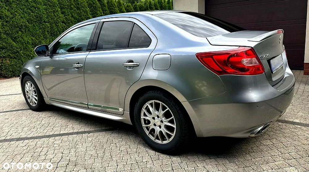 Suzuki Kizashi - 27