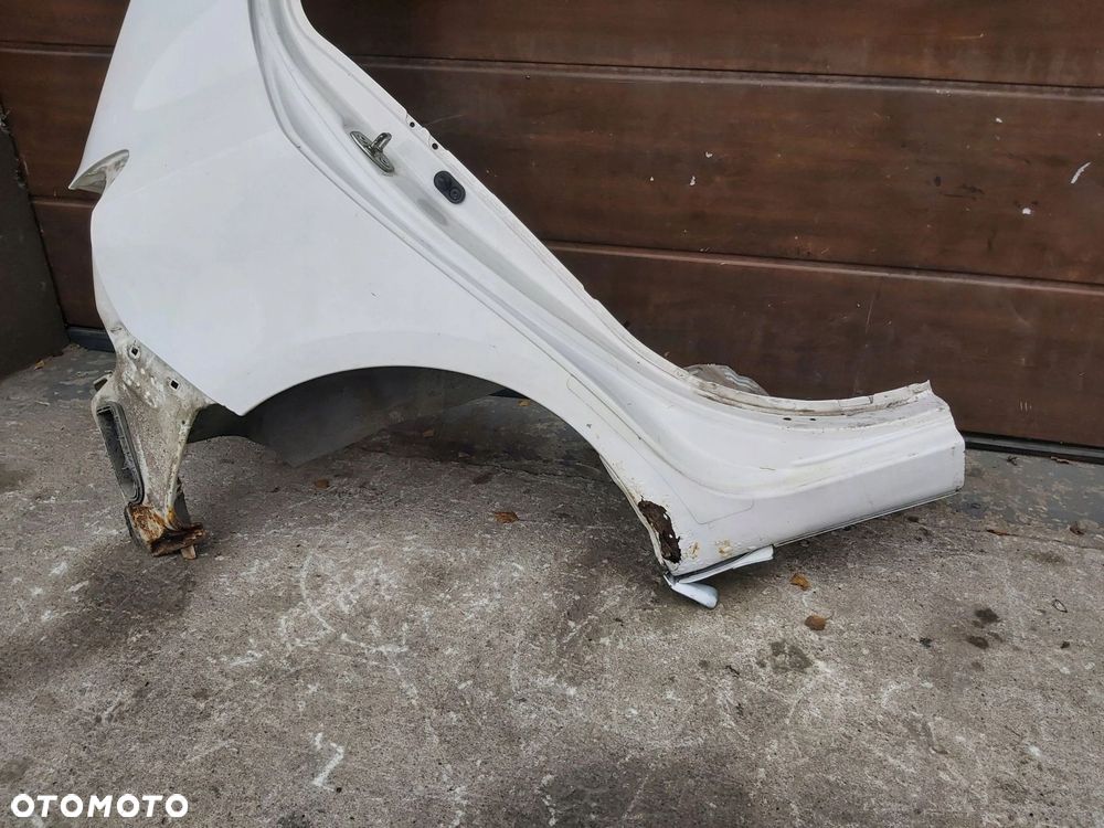 Toyota Yaris II błotnik ćwiartka prawy tył - 2