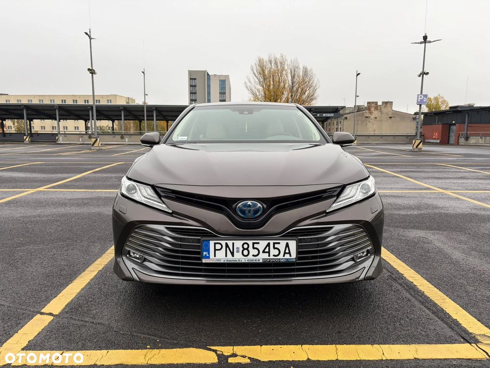 Toyota Camry 2.5 Hybrid Executive CVT - 12