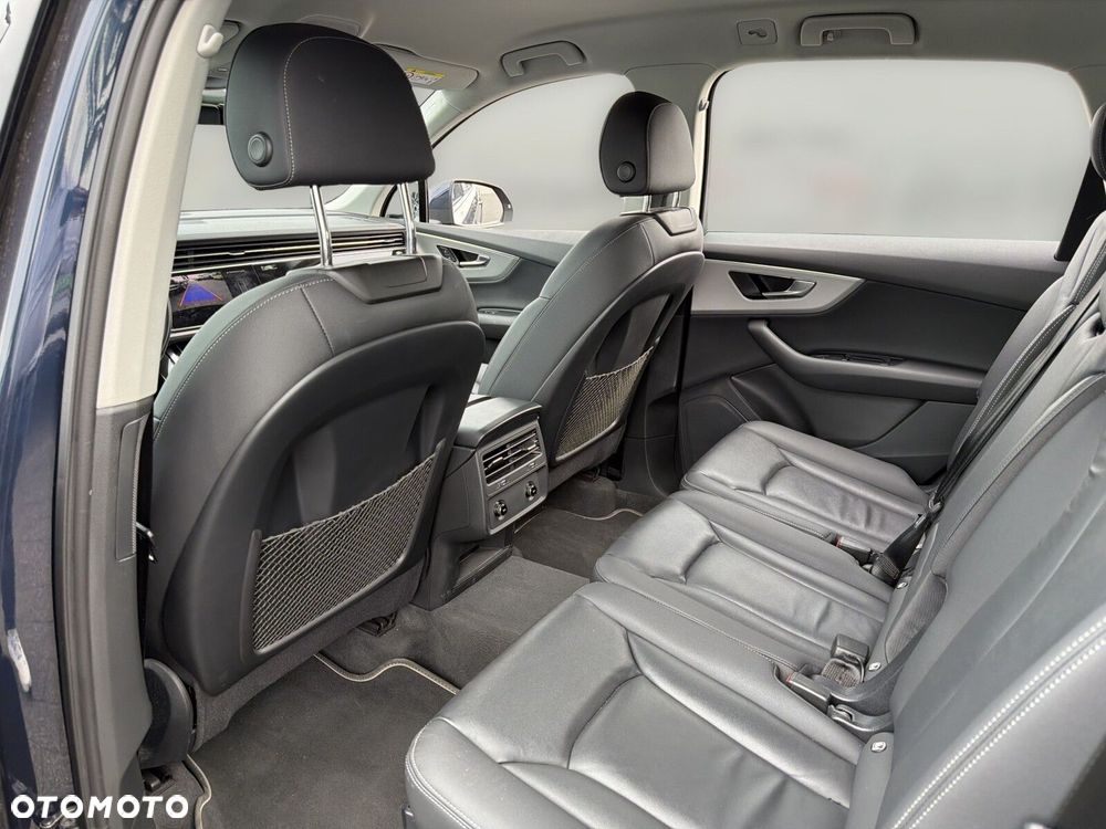 Audi Q7 - 17