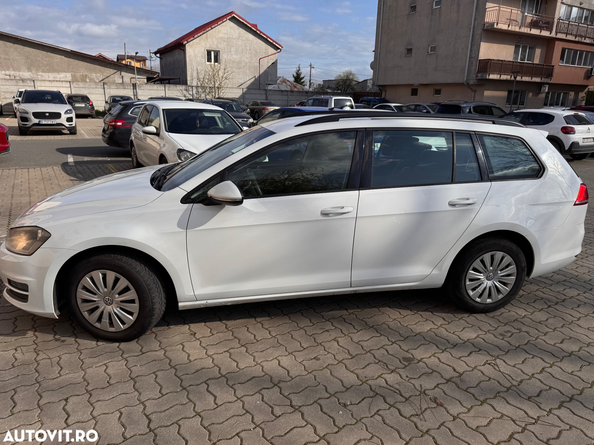 Volkswagen Golf - 5
