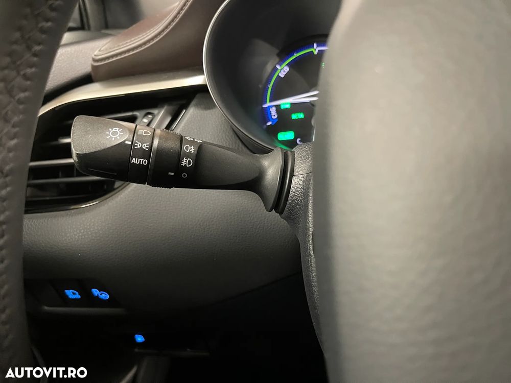 Toyota C-HR Lounge - 19