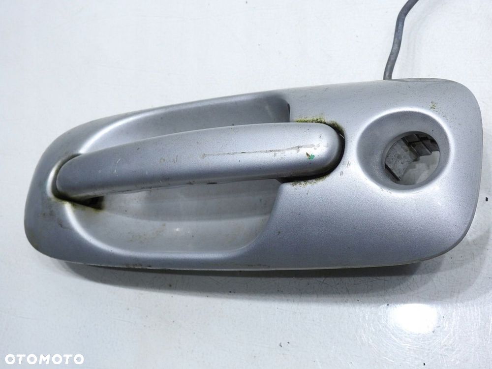 KLAMKA LEWY PRZÓD VOYAGER IV - 4