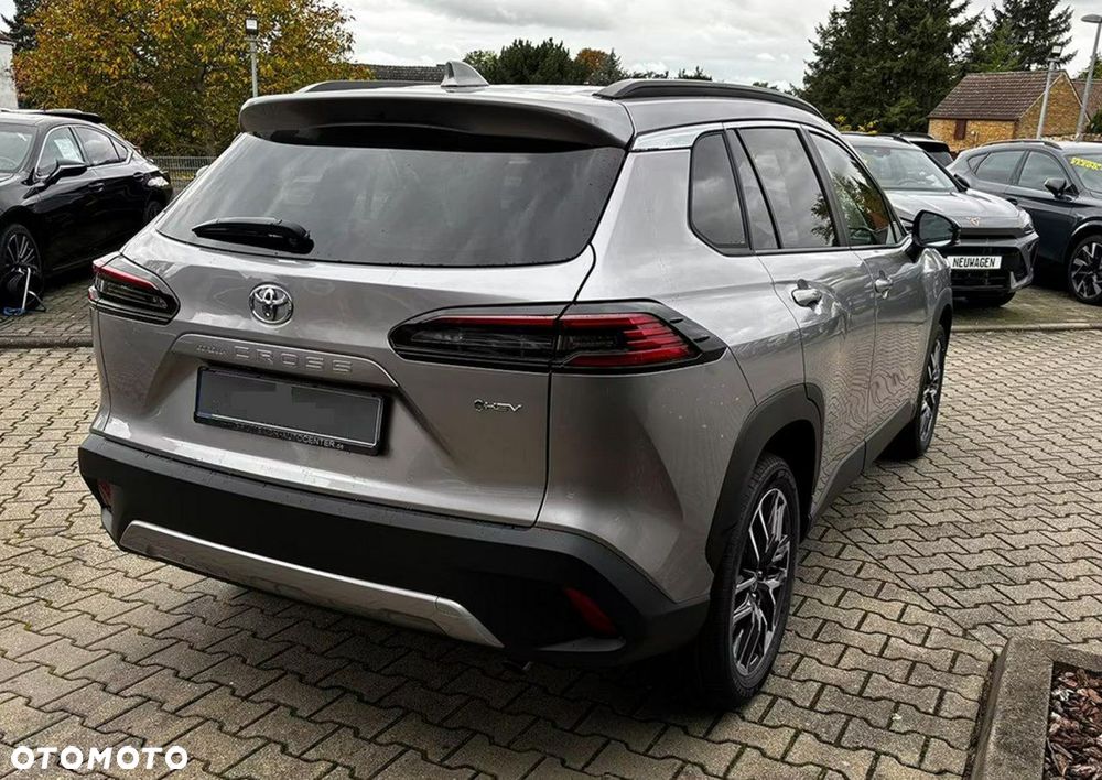 Toyota Corolla Cross - 3