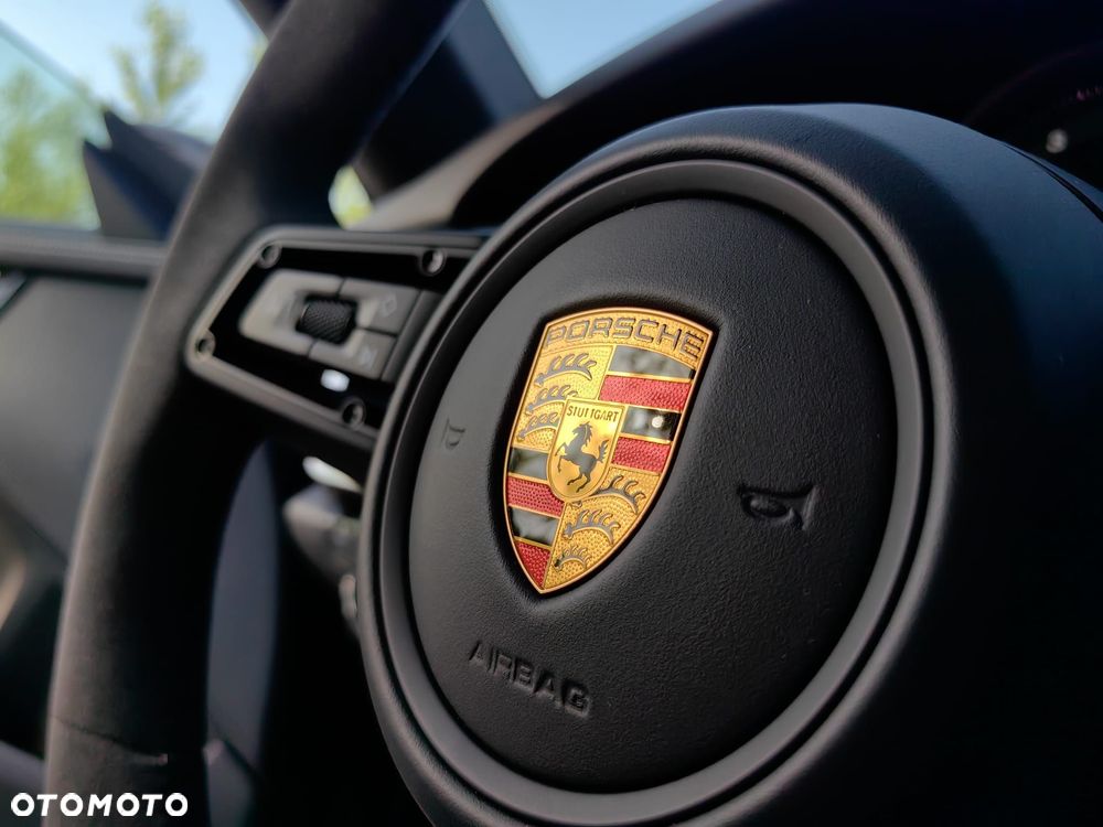 Porsche 911 Carrera S - 18