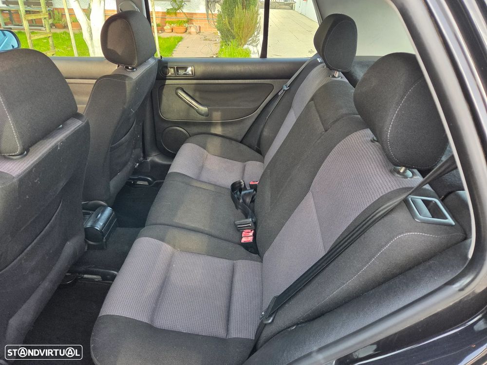 VW Golf 1.4i 25 Anos - 5