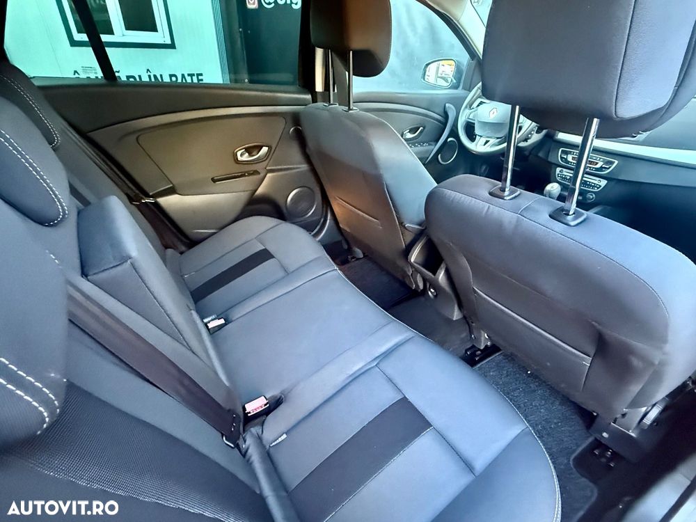 Renault Megane - 8