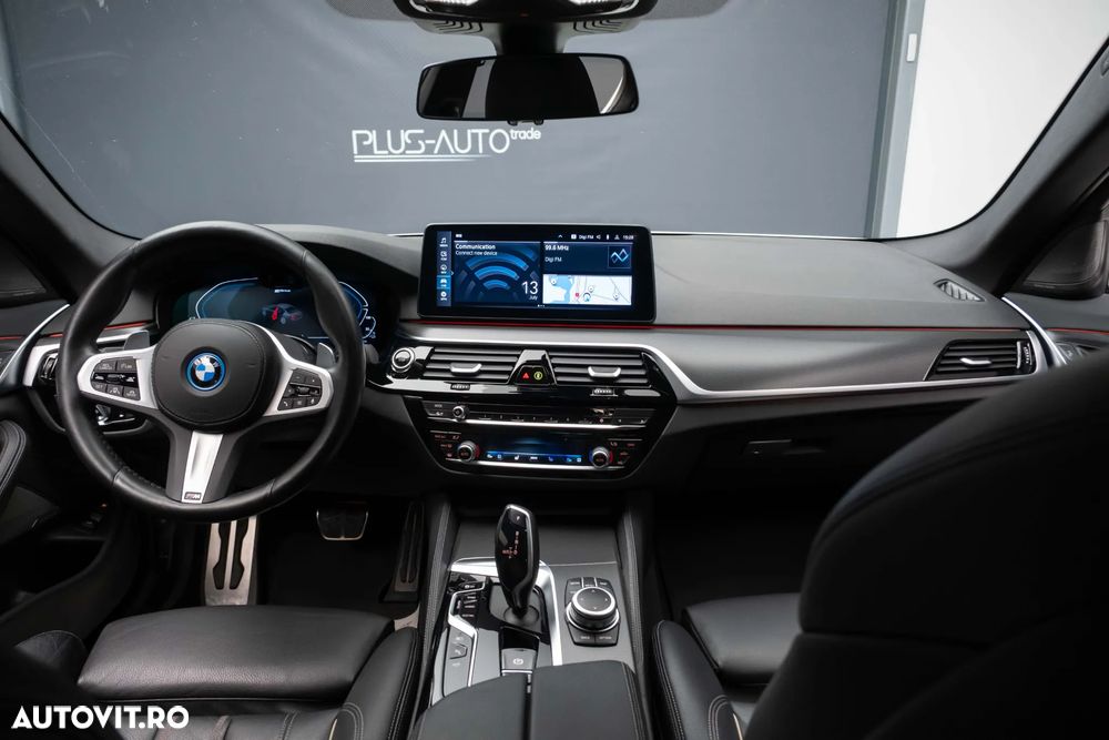 BMW Seria 5 545e xDrive Aut. - 32