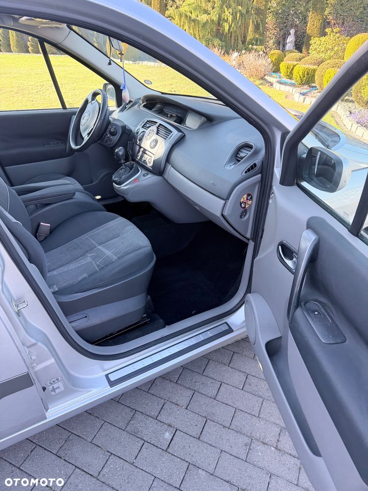 Renault Scenic 1.9 dCi Avantage - 24
